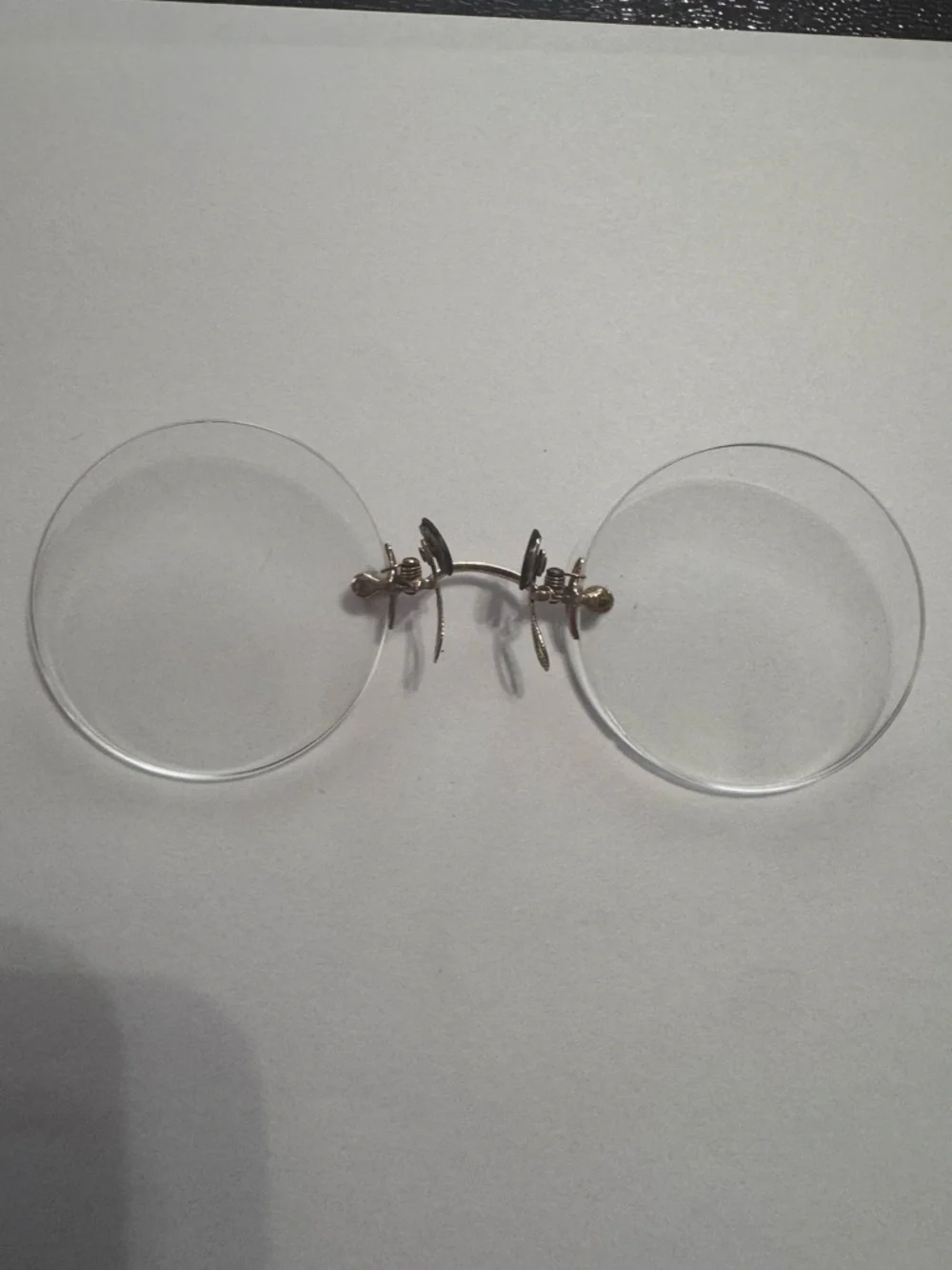 Vintage round Rimless Clip-On Lenses with gold tone Bridge
